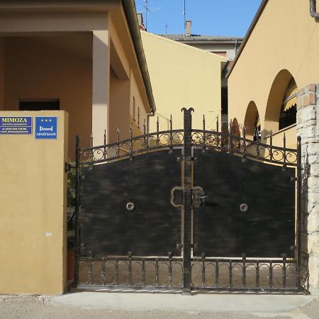 Mimoza Old Town Pula Apartments Екстериор снимка