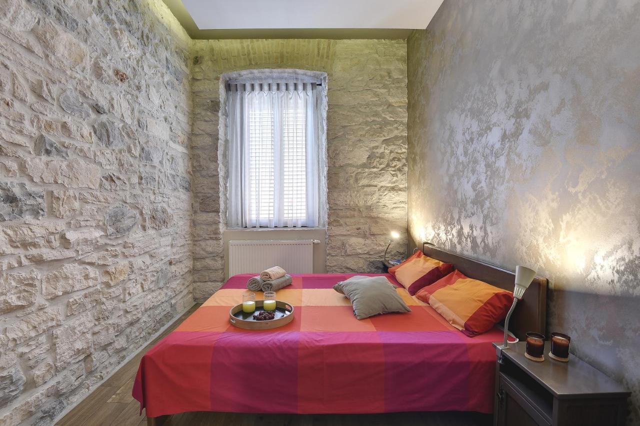 Mimoza Old Town Pula Apartments Екстериор снимка