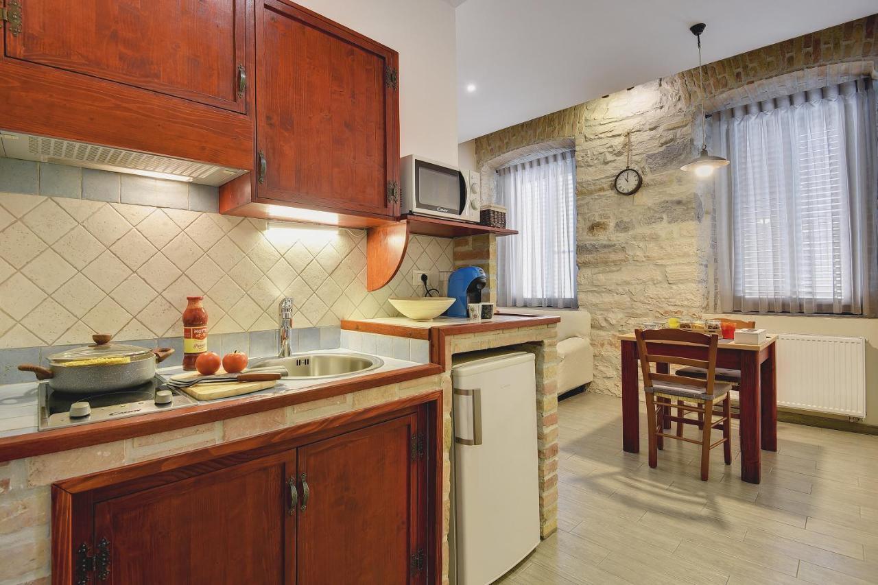 Mimoza Old Town Pula Apartments Екстериор снимка