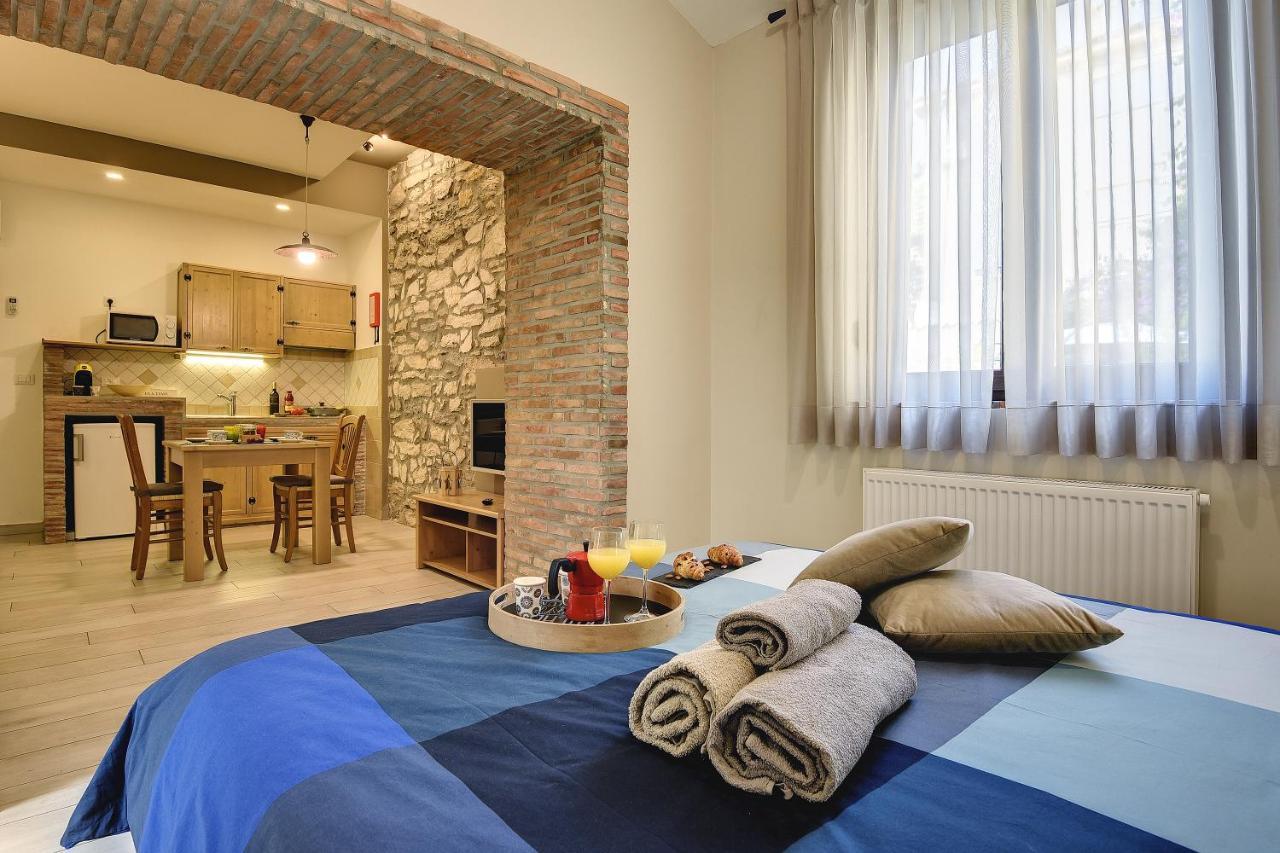 Mimoza Old Town Pula Apartments Екстериор снимка