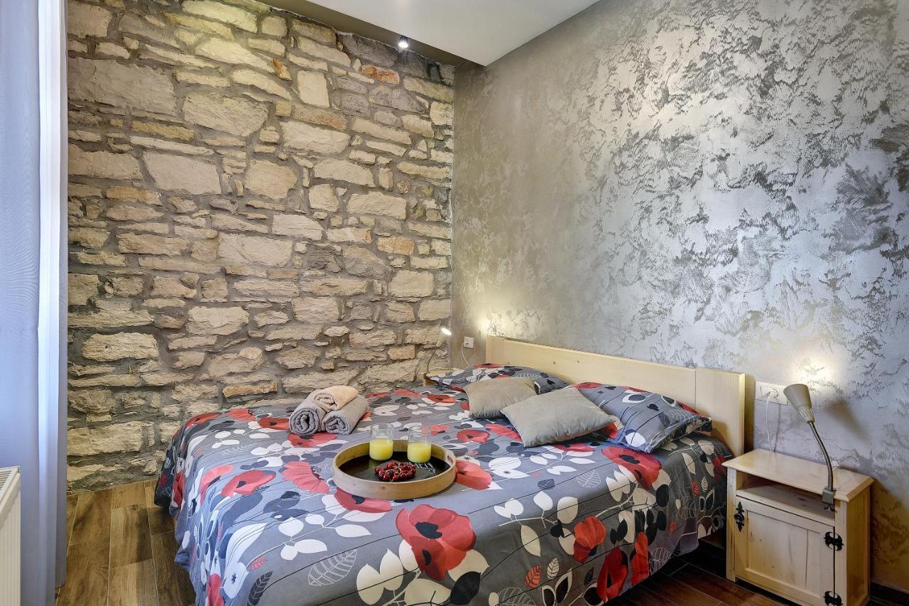 Mimoza Old Town Pula Apartments Екстериор снимка