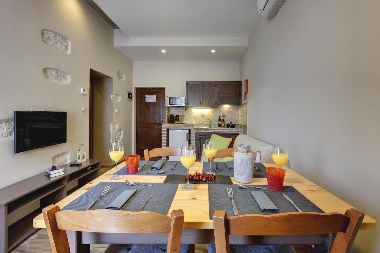 Mimoza Old Town Pula Apartments Екстериор снимка