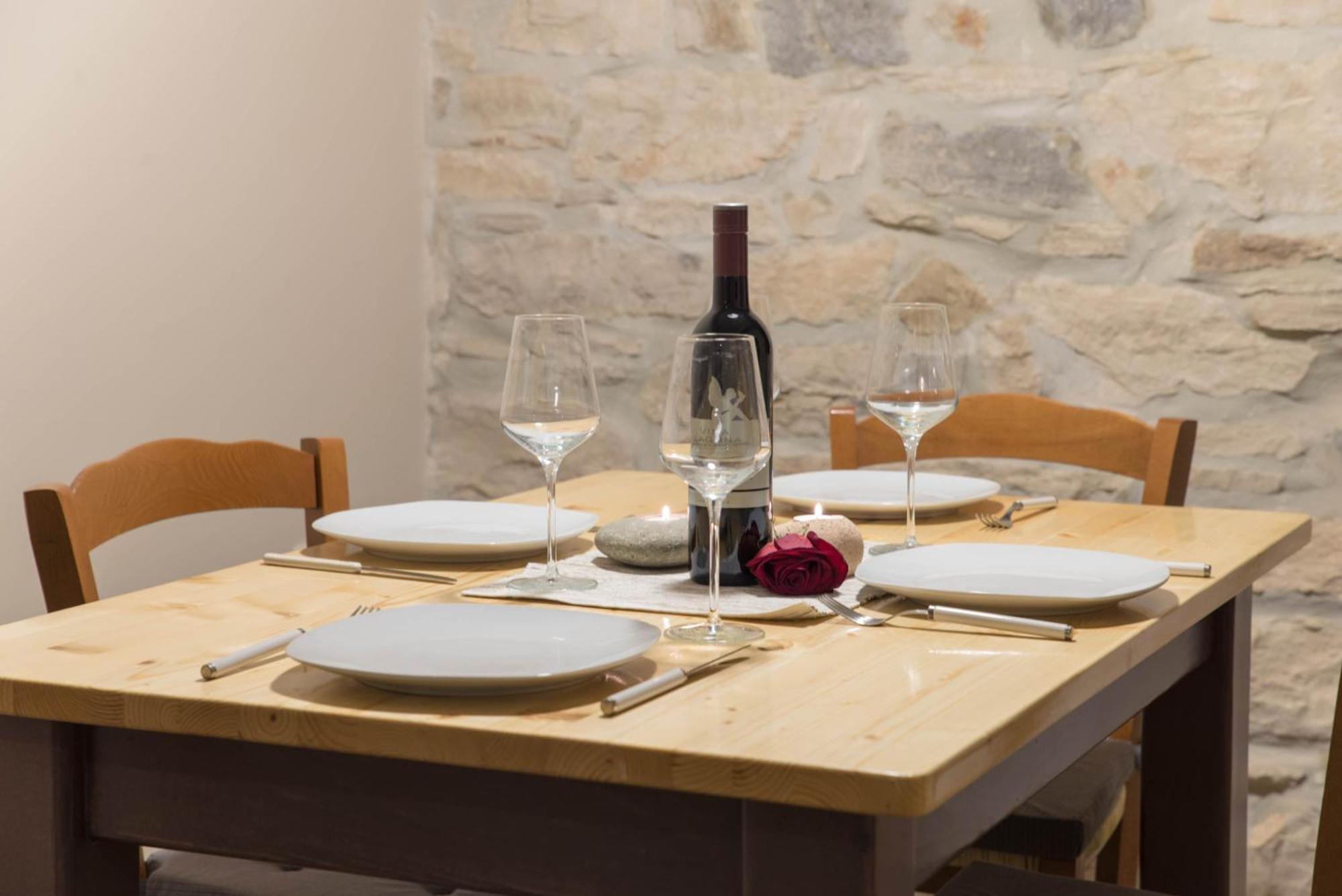 Mimoza Old Town Pula Apartments Стая снимка