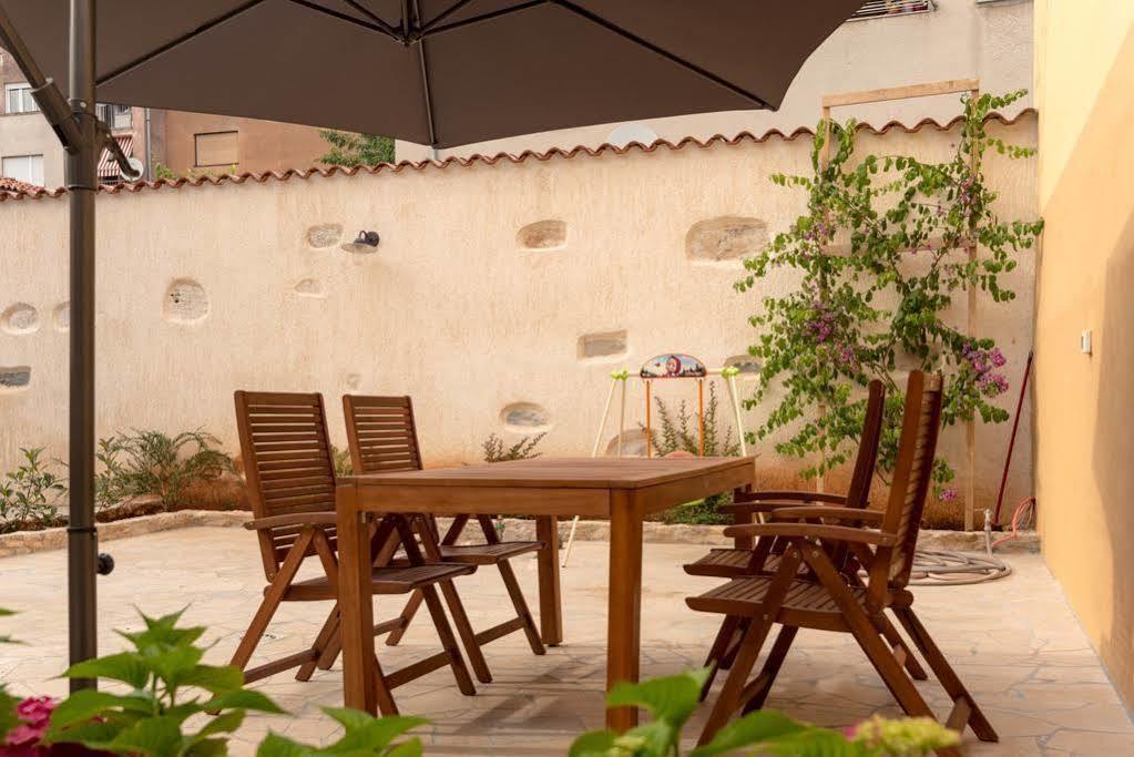 Mimoza Old Town Pula Apartments Екстериор снимка